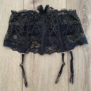 Vintage Victoria Secret Garter Belt Suspender Black & Gold Lace XS/S